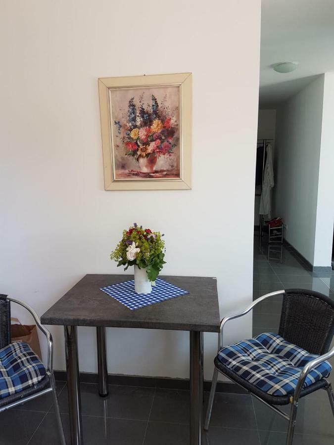 Apartment Near Frankfurt, Fantastic View! Usingen ภายนอก รูปภาพ